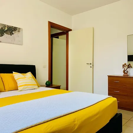 Dimora Isidoro Apartment